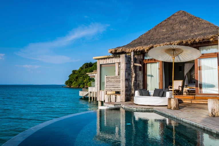 Reto-Guntli-overwater-villa-interior-song-saa-private-island-2015-8-2