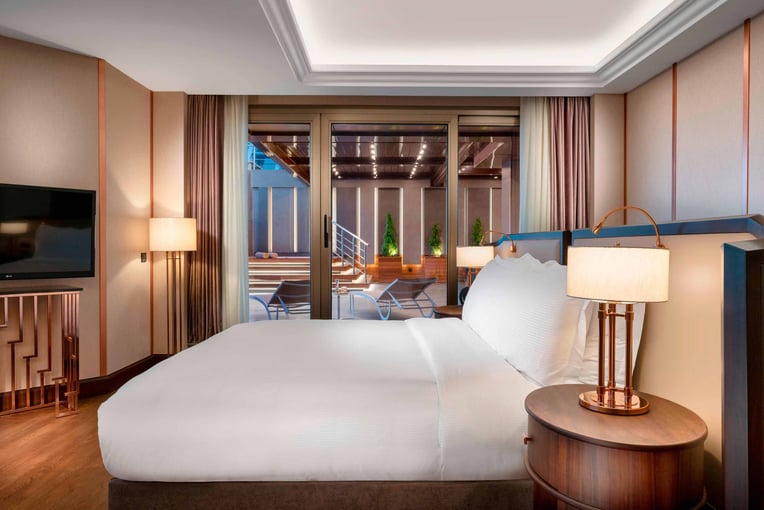 Ritz-Carlton, Istanbul istrz-suite-4798-hor-clsc