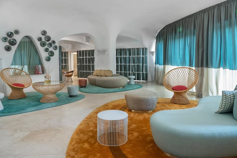 Romazzino, A Luxury Collection olbrl-lobby-4698-hor-clsc-1