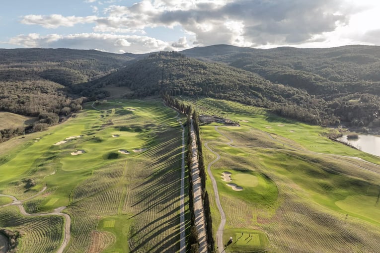 Rosewood Castiglion del Bosco, Itálie – Montalcino | Exclusive Tours RWCdB_TheClub_Drone_TBC_WIDE-LARGE-16-9