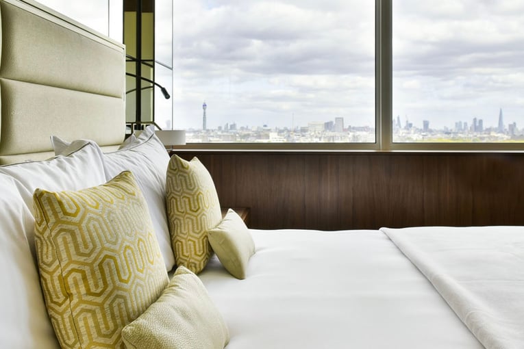 Royal Lancaster London Studio-Bed-View-1800x785