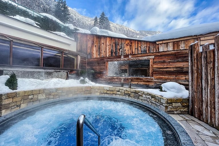 STOCK Resort csm_Whirlpool_Winter_quer_6e8db8b45f