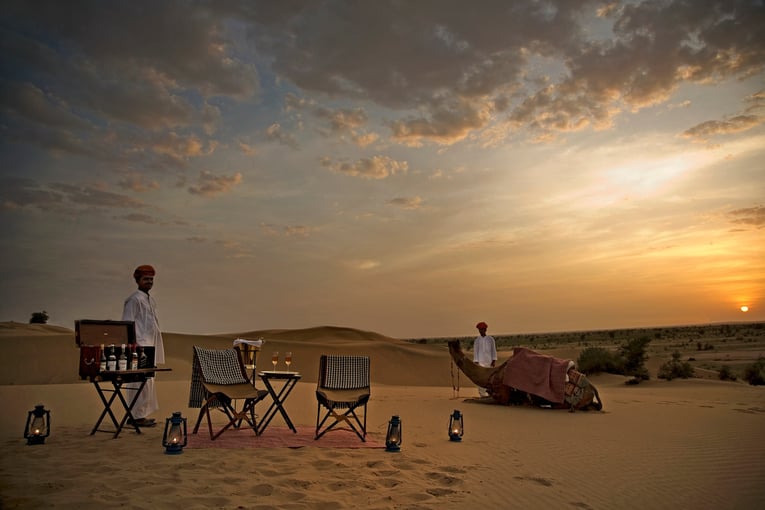 SUJÁN The Serai, Jaisalmer, Indie – Rajasthan Sundowner 2 TS