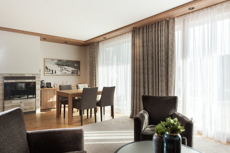 Schlosshotel Fiss suite_saphire_panorama_essecke