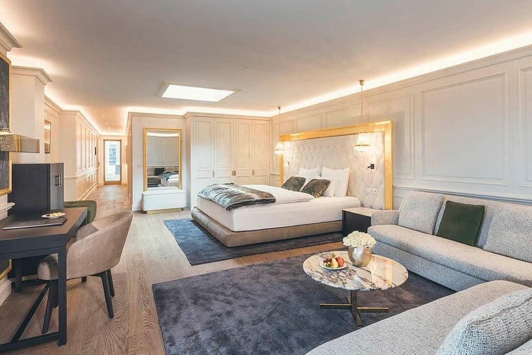 Schlosshotel Ischgl csm_galerie_zimmer_schlosshotel-ischgl_06_34c0be9796 2