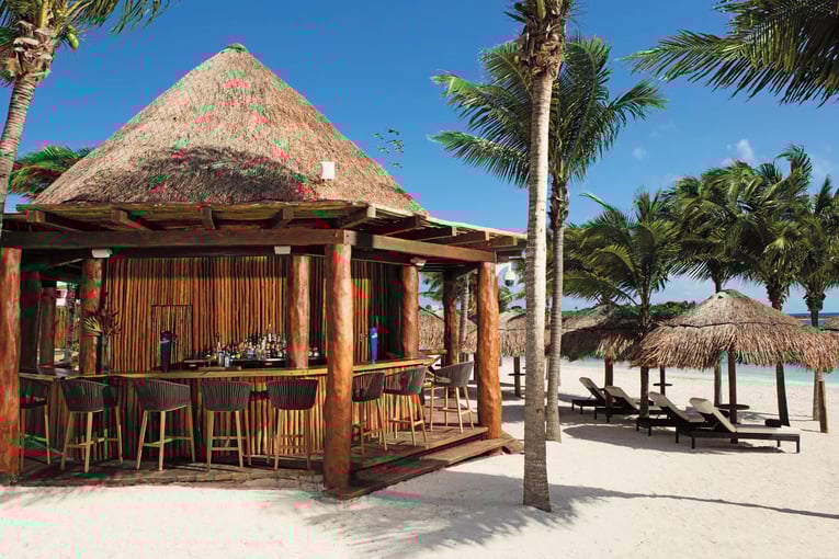 Secrets Akumal Riviera Maya SEARM-BAR-Barracuda-1A-CB (kopie)