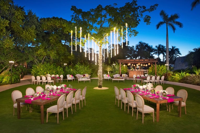 Secrets Akumal Riviera Maya SEARM-GRP-GalaDinner-Ceiba-1-RGB-CB