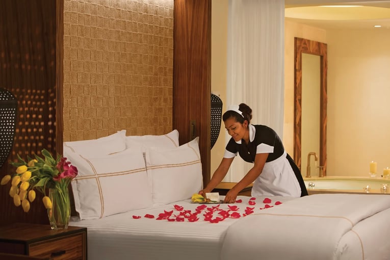 Secrets Akumal Riviera Maya SEARM-Romantic-turndown-2-CB