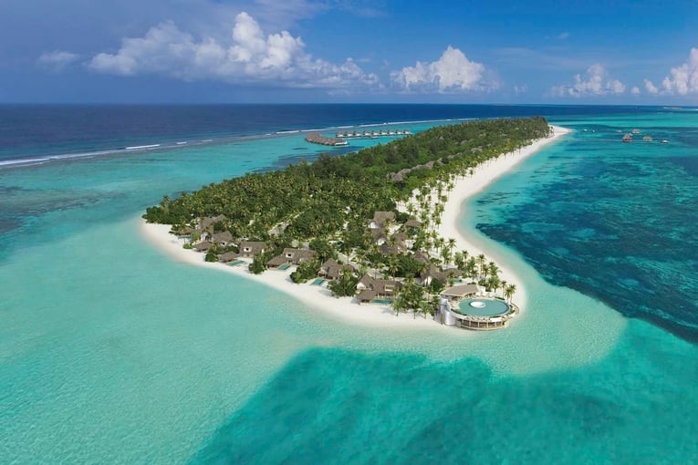 Six Senses Kanuhura, Lhaviyani Atoll – Maledivy six-senses-kanuhura-aerial-cgi