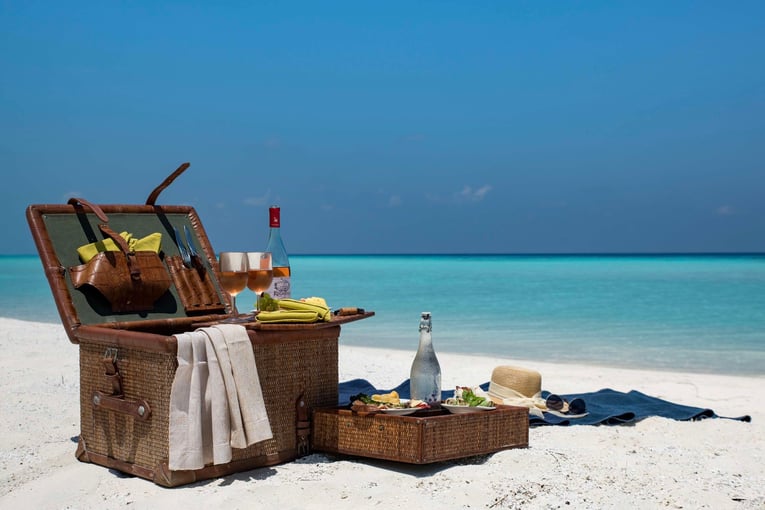 Six Senses Kanuhura, Lhaviyani Atoll – Maledivy six-senses-maldives-picnic