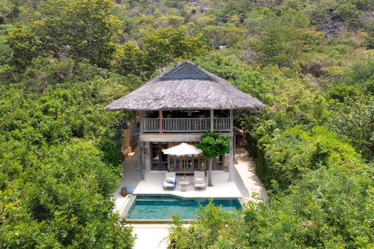 Six Senses Ninh Van Bay ninh_van_bay_vietnam_beachfront_pool_villa-aerial (1)