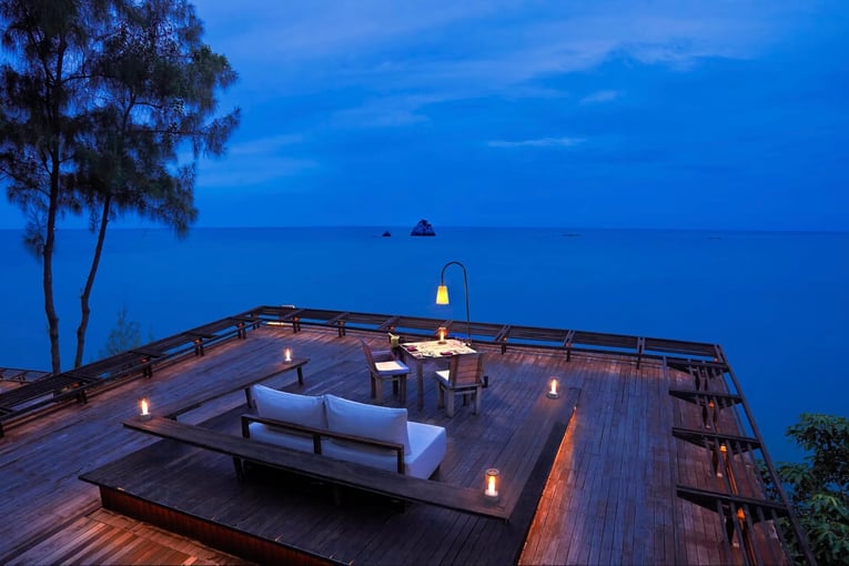 Six Senses Samui samui-thailand-dining-on-the-rocks-table-99