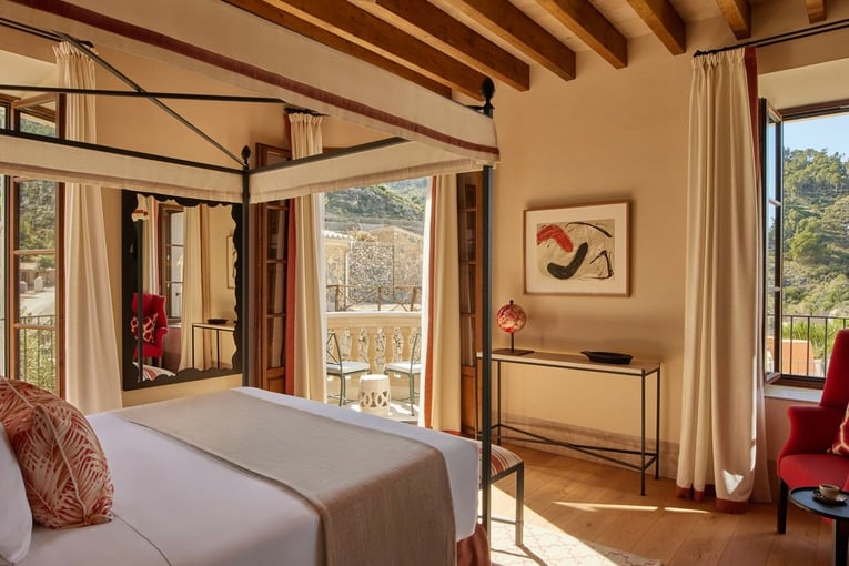 Son Bunyola Hotel son-bunyola-hotel-superior-suite-11-2240x1356-1440x872-q90