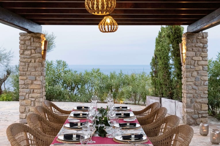 Son Bunyola Hotel son-bunyola-son-balagueret-outdoor-dining-1-2240x1356-1440x872-q90