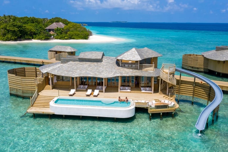Soneva Fushi 15784_SonevaFushi-1-Bedroom-Water-Retreat-with-Slide