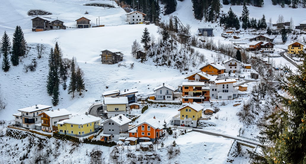 St. Anton a Ischgl shutterstock_388719382