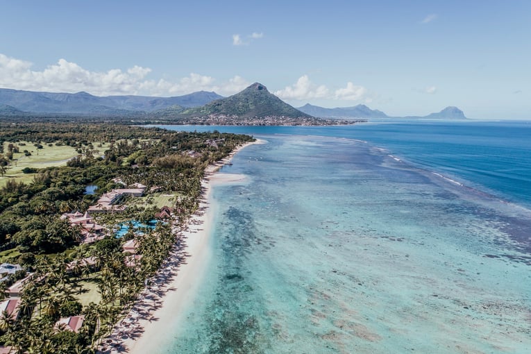 Sugar Beach sugar_beach_aerial_view_19-2000x1332-89d88ccd-9d36-4403-97df-8effa8f10c3b