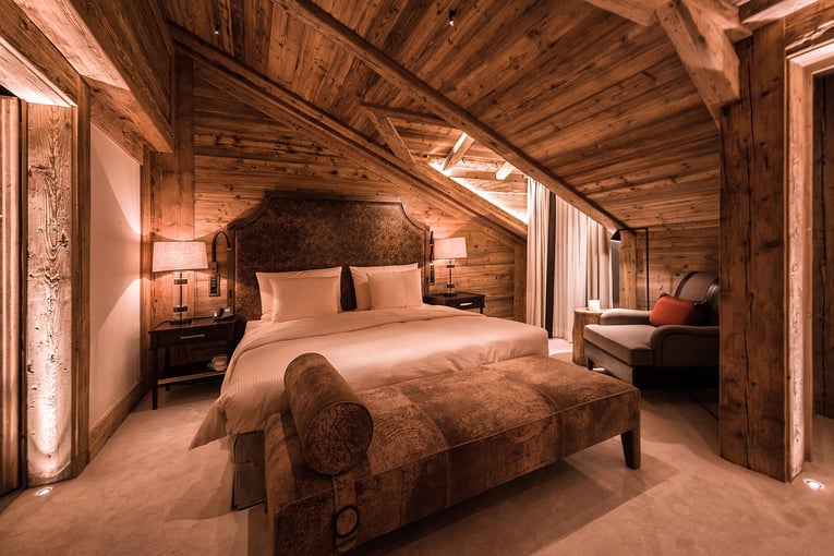 The Alpina Gstaad, Švýcarsko – Gstaad thealpinagstaad_roomssuites_0294_1920-1