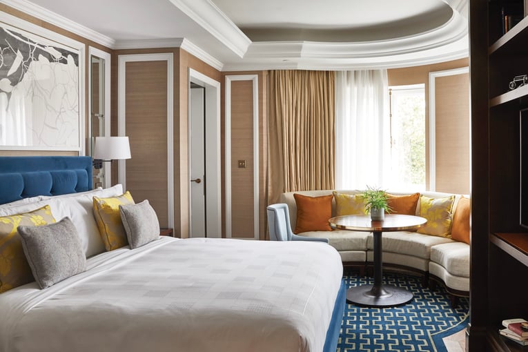 The Cadogan, A Belmond Hotel cad-acc-suite-park-view-corner-suite-bedroom02