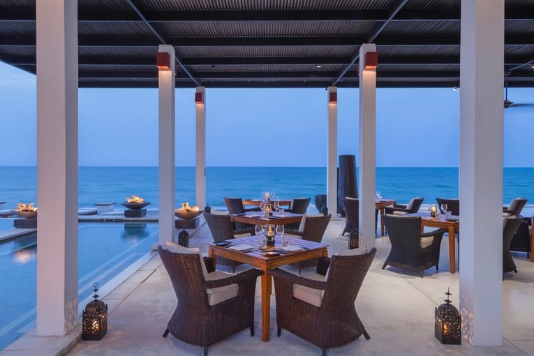 The Chedi Muscat CMU-Dining-The-Chedi-Pool-Cabana-2019