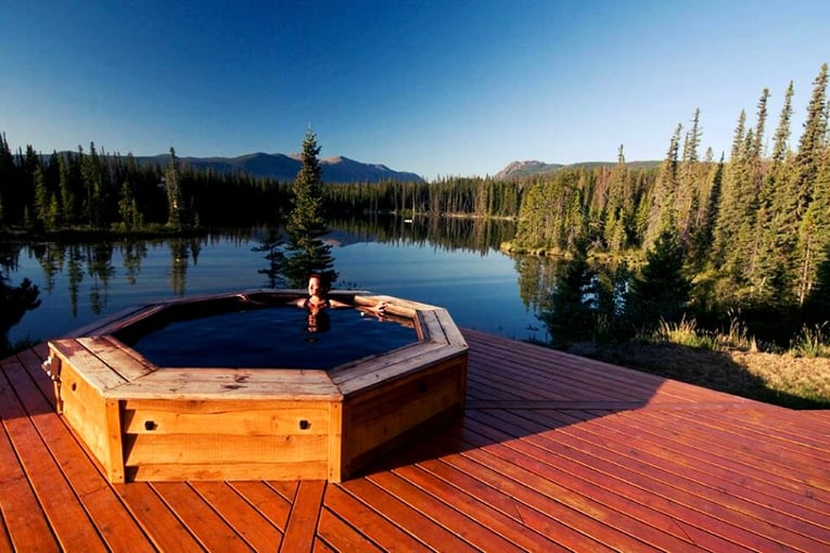 The Chilko Experience, Kanada – Britská Kolumbie Hot+tub+at+Bunk