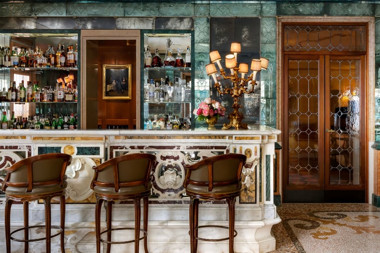 The Gritti Palace, a Luxury Collection Hotel, Itálie – Benátky | Exclusive Tours vcegl-bar-longhi-5957-hor-wide