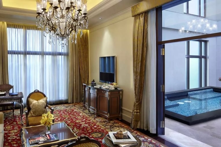The Leela Palace, Indie – Nové Dillí Royal-suite-plunge-pool-leela-palace-hotel-delhi