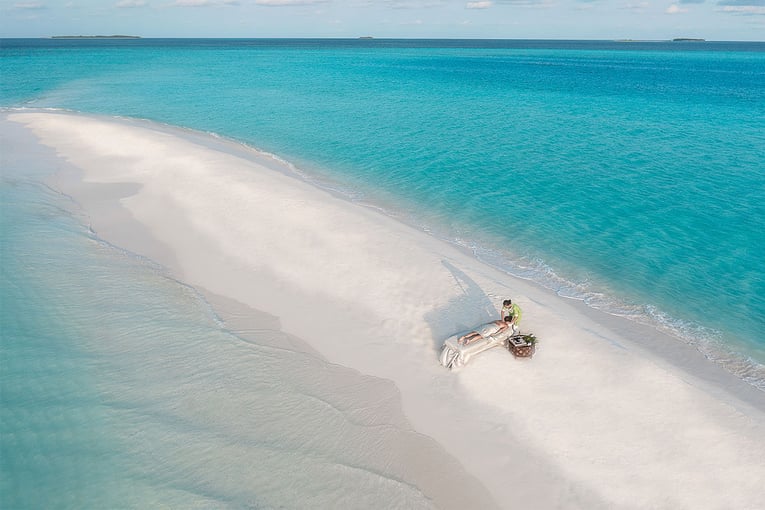 The Nautilus Maldives, Maledivy – Baa Atoll sandbank-massage