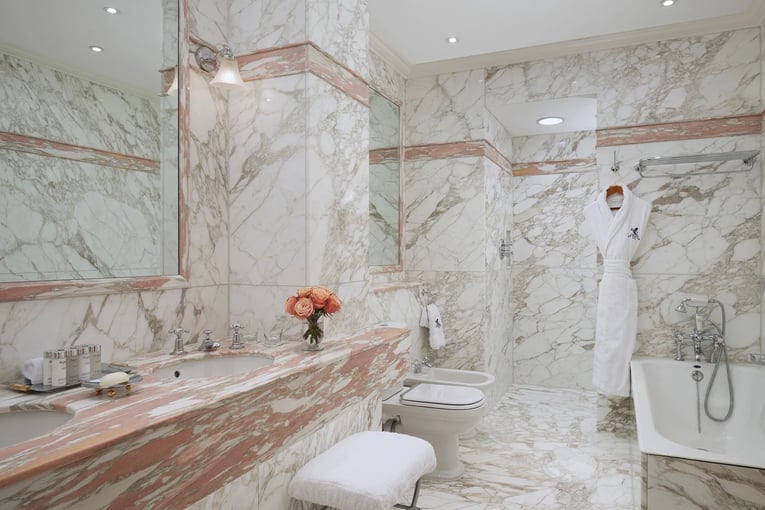 The Ritz London Superior_King_Room_Bathroom