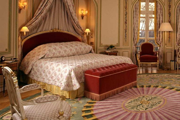 The Ritz London royal-suite