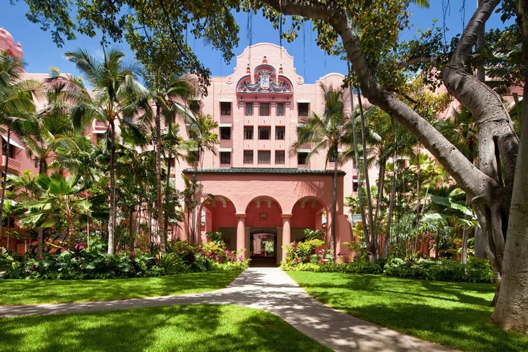 The Royal Hawaiian hnllc-porte-3435-hor-clsc