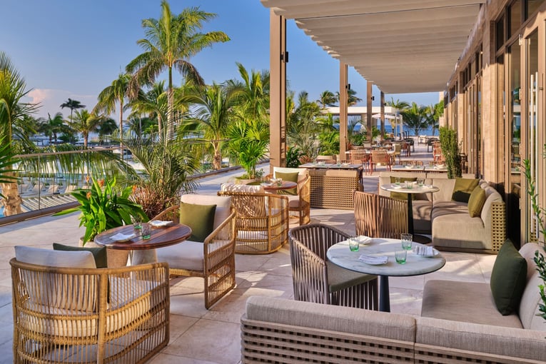 The St. Regis Longboat Key Resort, USA – Florida | Exclusive Tours xr-srqls-riva-terrace-29260_Wide-Hor