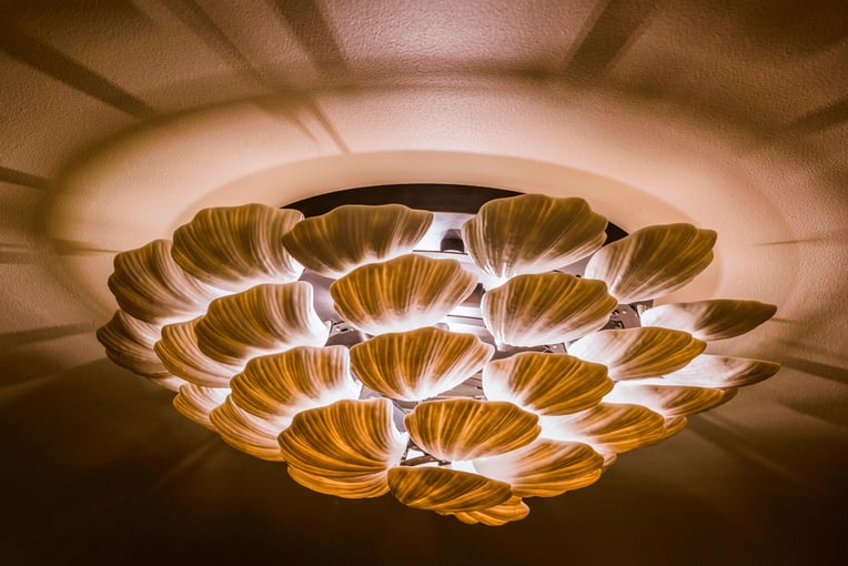 The St. Regis Maldives Vommuli Resort mlexr-ceiling-light-5099-hor-clsc