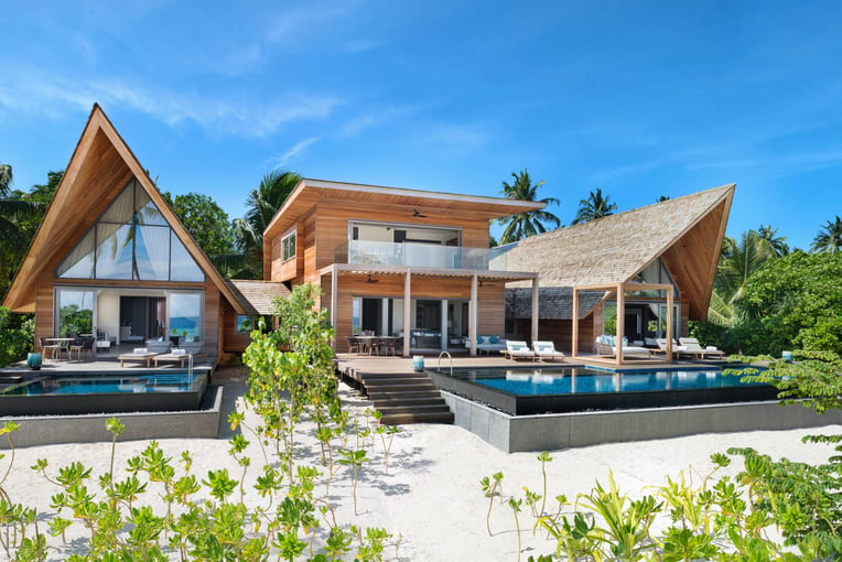 The St. Regis Maldives Vommuli Resort mlexr-exterior-6180-hor-clsc
