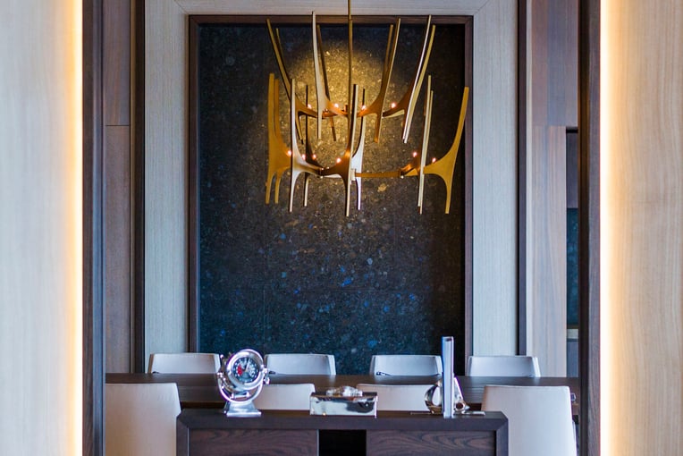 The St. Regis Maldives Vommuli Resort mlexr-table-2716-hor-clsc