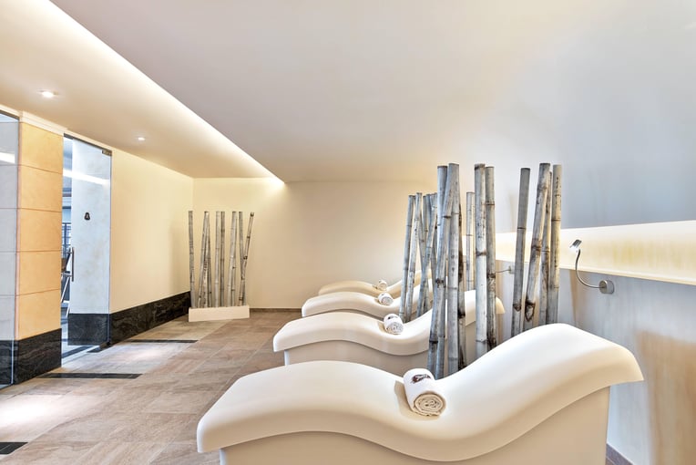 The St. Regis Mardavall Mallorca Resort pmixr-releaxation-7531-hor-clsc