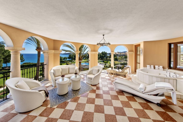 The St. Regis Mardavall Mallorca Resort pmixr-suite-terrace-2896-hor-clsc