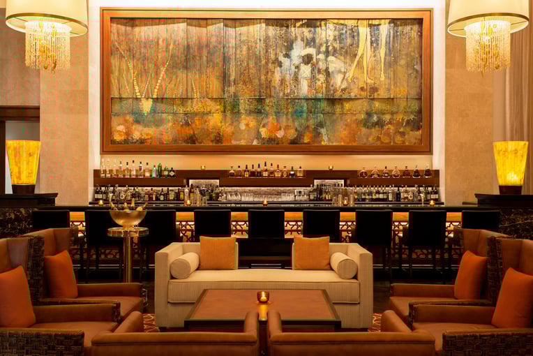 The St. Regis Saadiyat Island Resort auhxr-lounge-mural-9386-hor-clsc