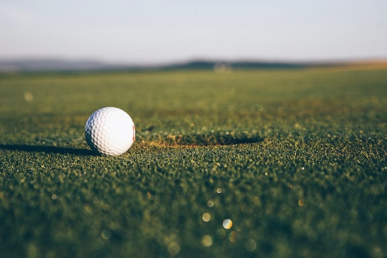 Ultima Gstaad, Švýcarsko – Gstaad | Exclusive Tours ultime-megeve-golf-training-sessions-4