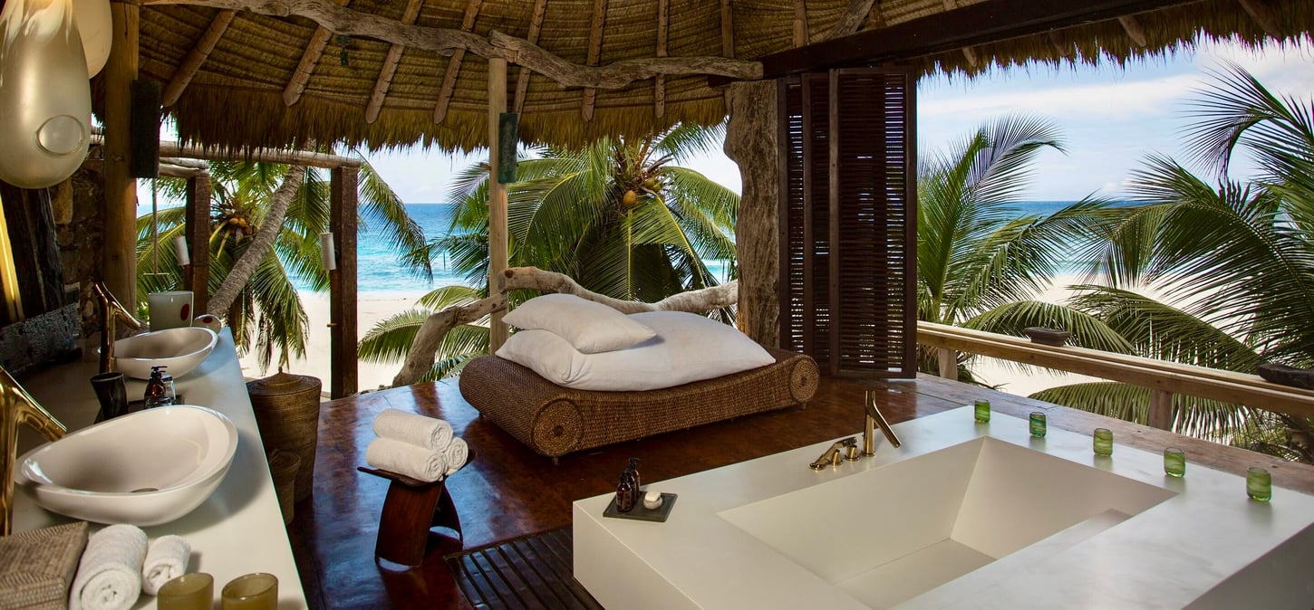 Villa North Island_sezlc-villa-bathroom-5360-hor-clsc 2-1