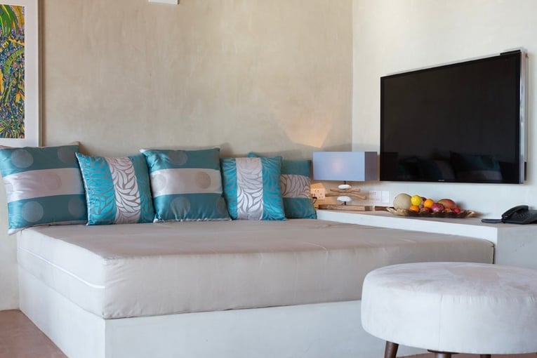 Villas Palm Royal 1121-im-queen-900x900-galery-151215-untitled-62