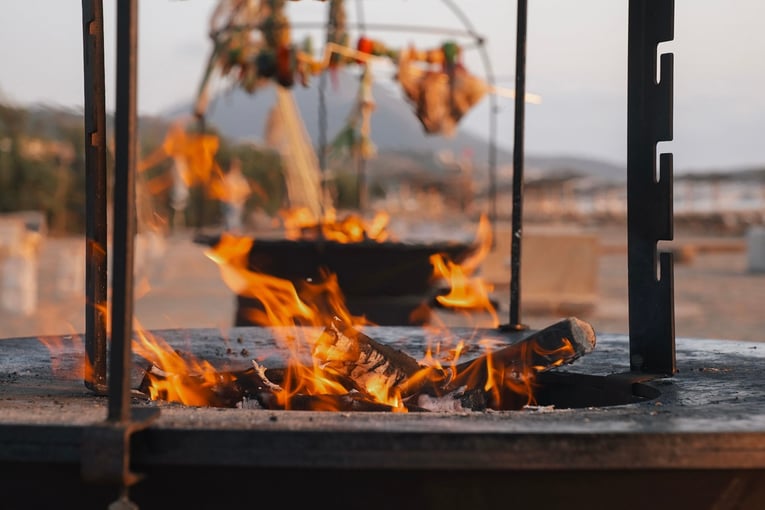 W Costa Navarino, Řecko – Costa Navarino | Exclusive Tours wh-klxwh-chefs-on-fire-21871_Wide-Hor