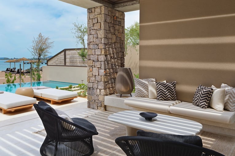 W Costa Navarino, Řecko – Costa Navarino | Exclusive Tours wh-klxwh-infinity-beachfront-12242-89616_Wide-Hor