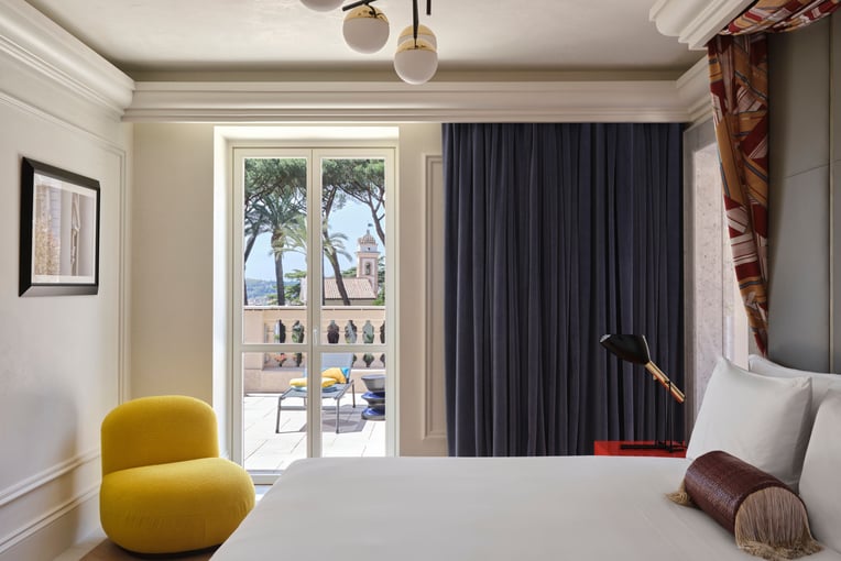 W Rome wh-romwv-extreme-wow-suite38015-37539_Classic-Hor
