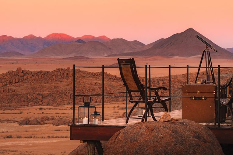 Zannier Hotels Sonop, Namibie – Namib Desert | Exclusive Tours Zannier_Website_1000x600_0012_Zannier-Hotels-Sonop-Cocktail-Cigar-Lounge-1-©-Zannier-Hotels-e1643368235511