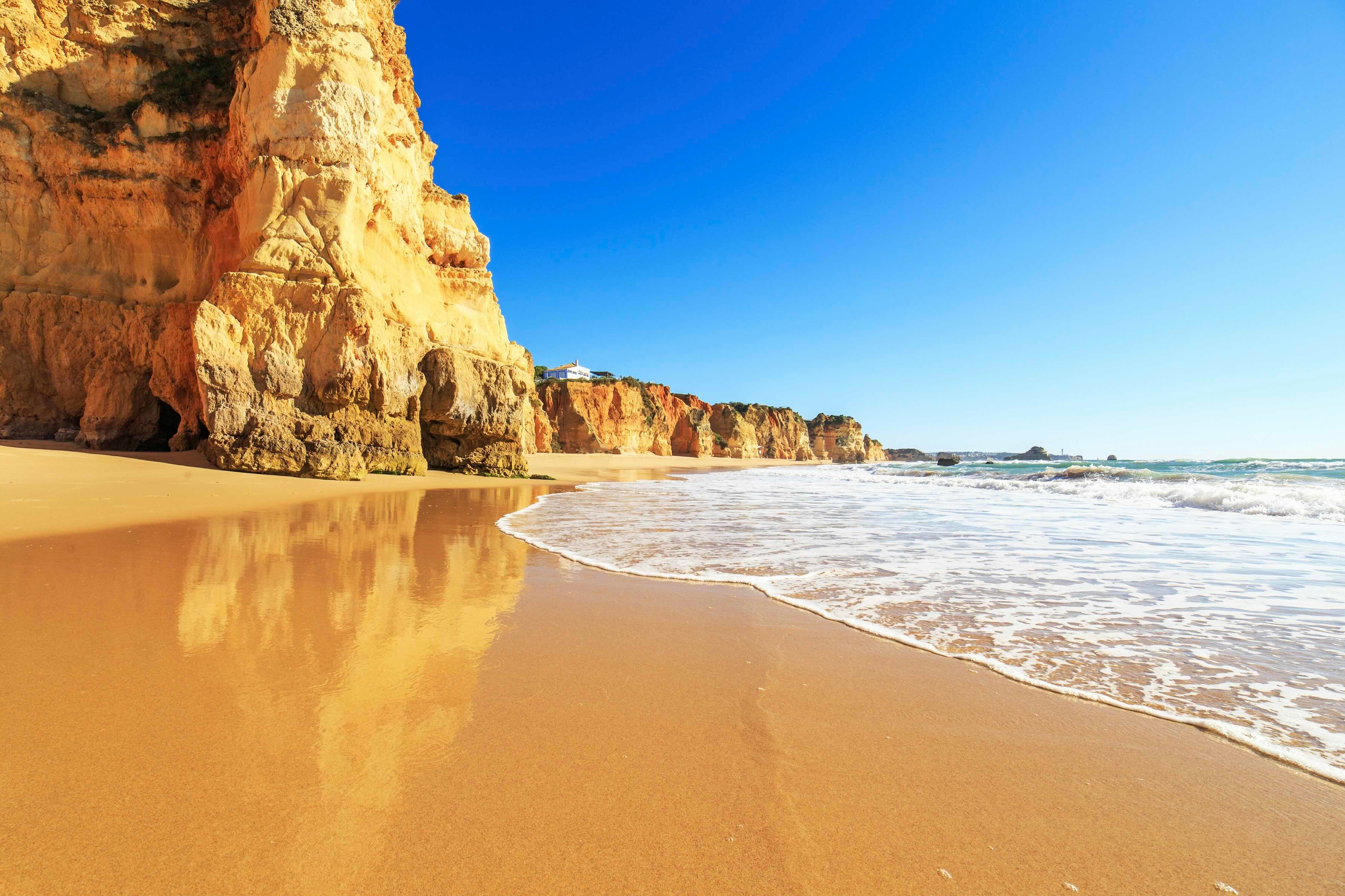 Znovuobjevené Portugalsko | Exclusive Tours shutterstock_243571834