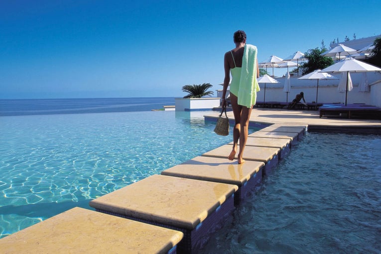 _ANASSA Anassa-hotel-pool-1800x1190-5
