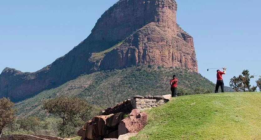 _Nejzajímavější golfová hřiště_Extreme 19th a zebry na hřišti Legends_88da9fcbc58c2804f18b4daa5d5849229687f52c