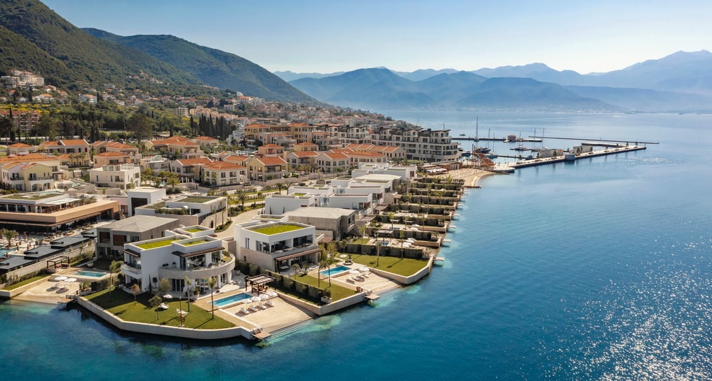 __PN_PrivateHomes_Villas_Drone_1932_FINAL-1