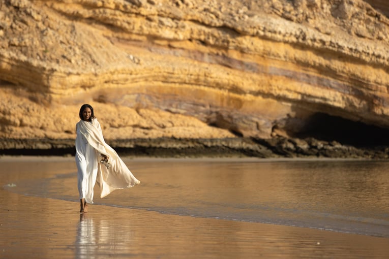 jpeg-optimizer_Jumeirah Muscat Bay - Exterior - Omani Model Shot 1